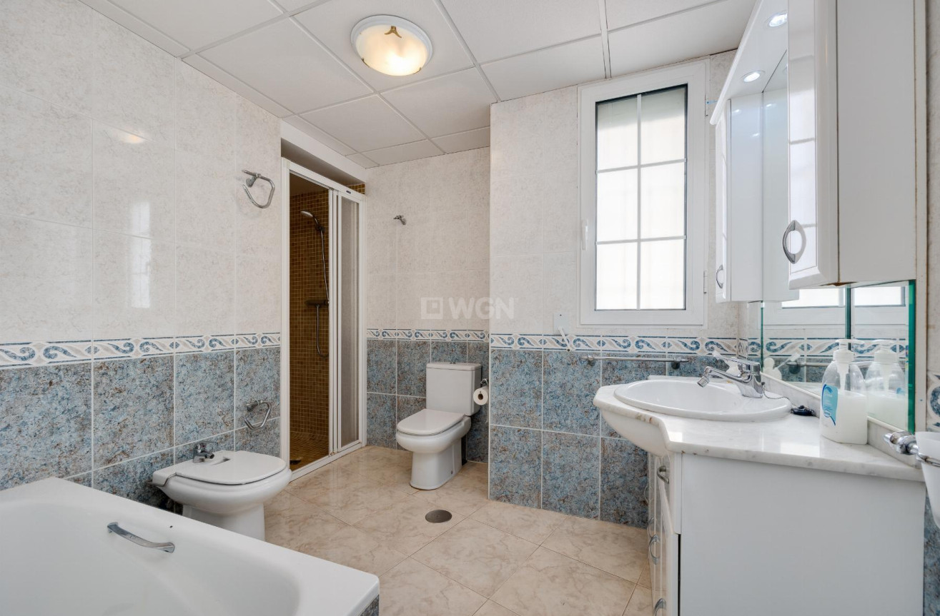 Reventa - Apartamento / piso - Torrevieja - Costa Blanca