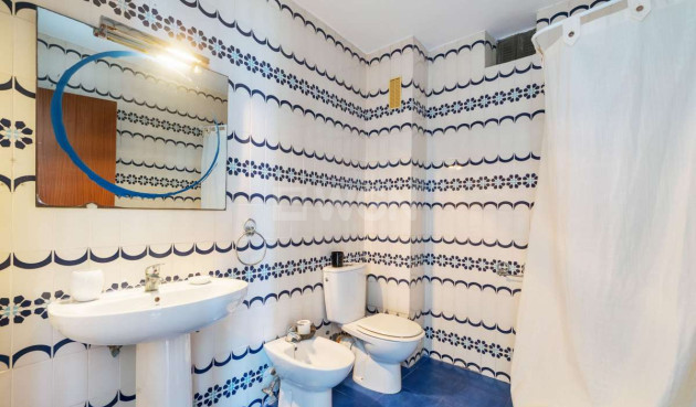 Odsprzedaż - Mieszkanie w bloku - Torrevieja - Costa Blanca