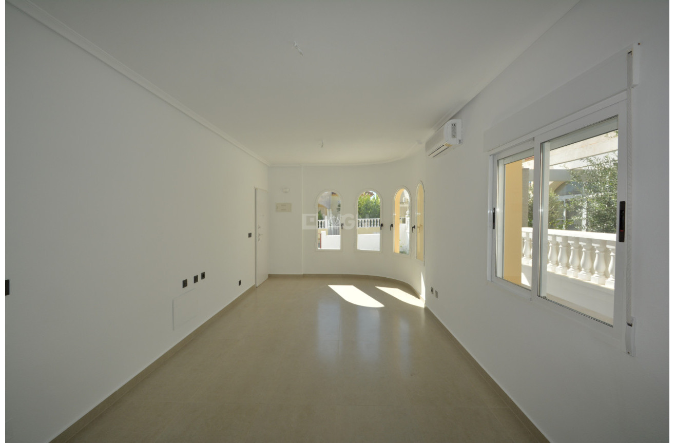 Resale - Villa - Algorfa - Inland