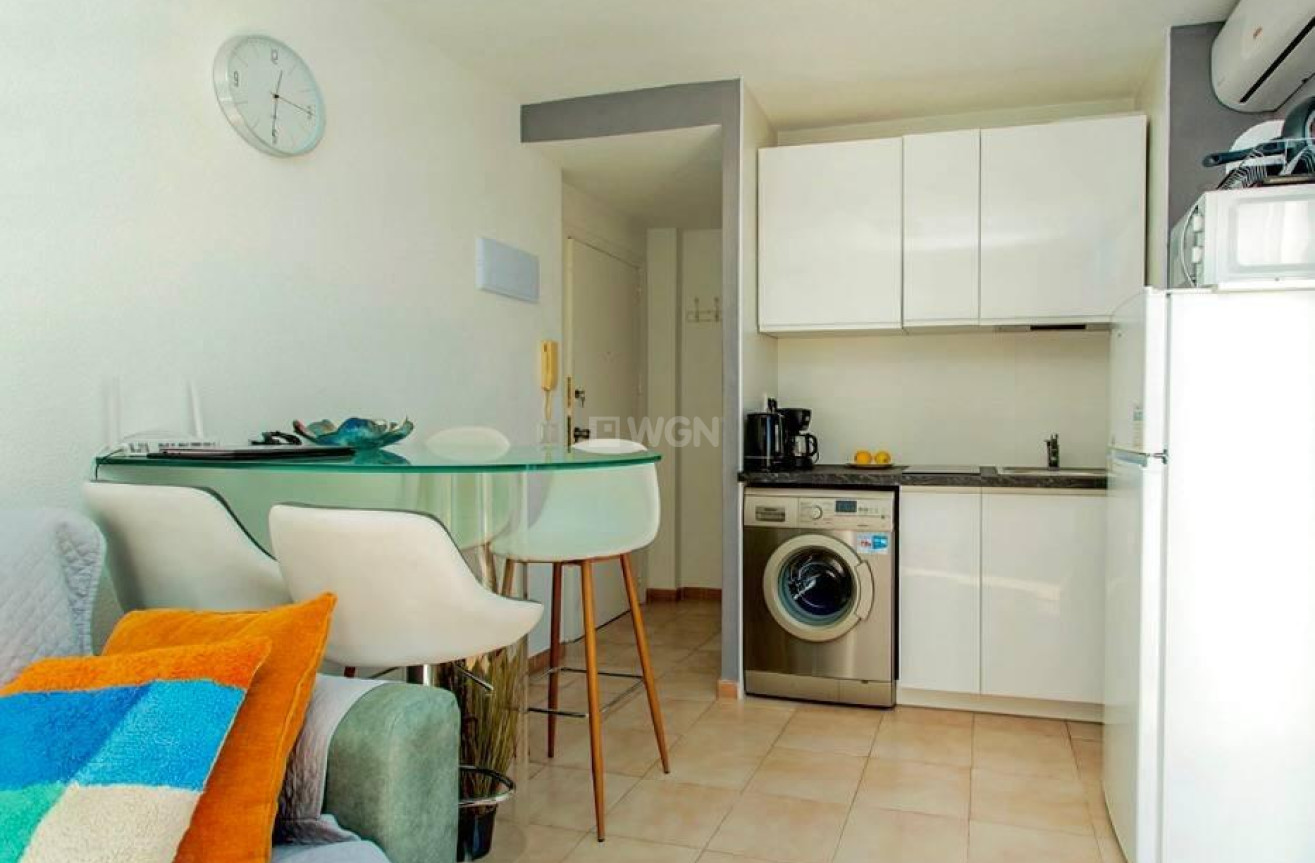 Odsprzedaż - Mieszkanie w bloku - Torrevieja - Aguas Nuevas 2