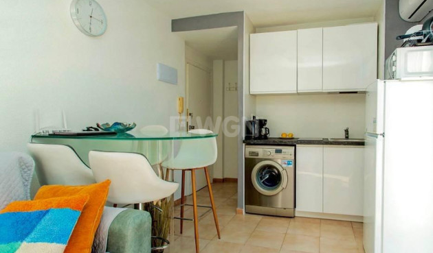 Odsprzedaż - Mieszkanie w bloku - Torrevieja - Aguas Nuevas 2