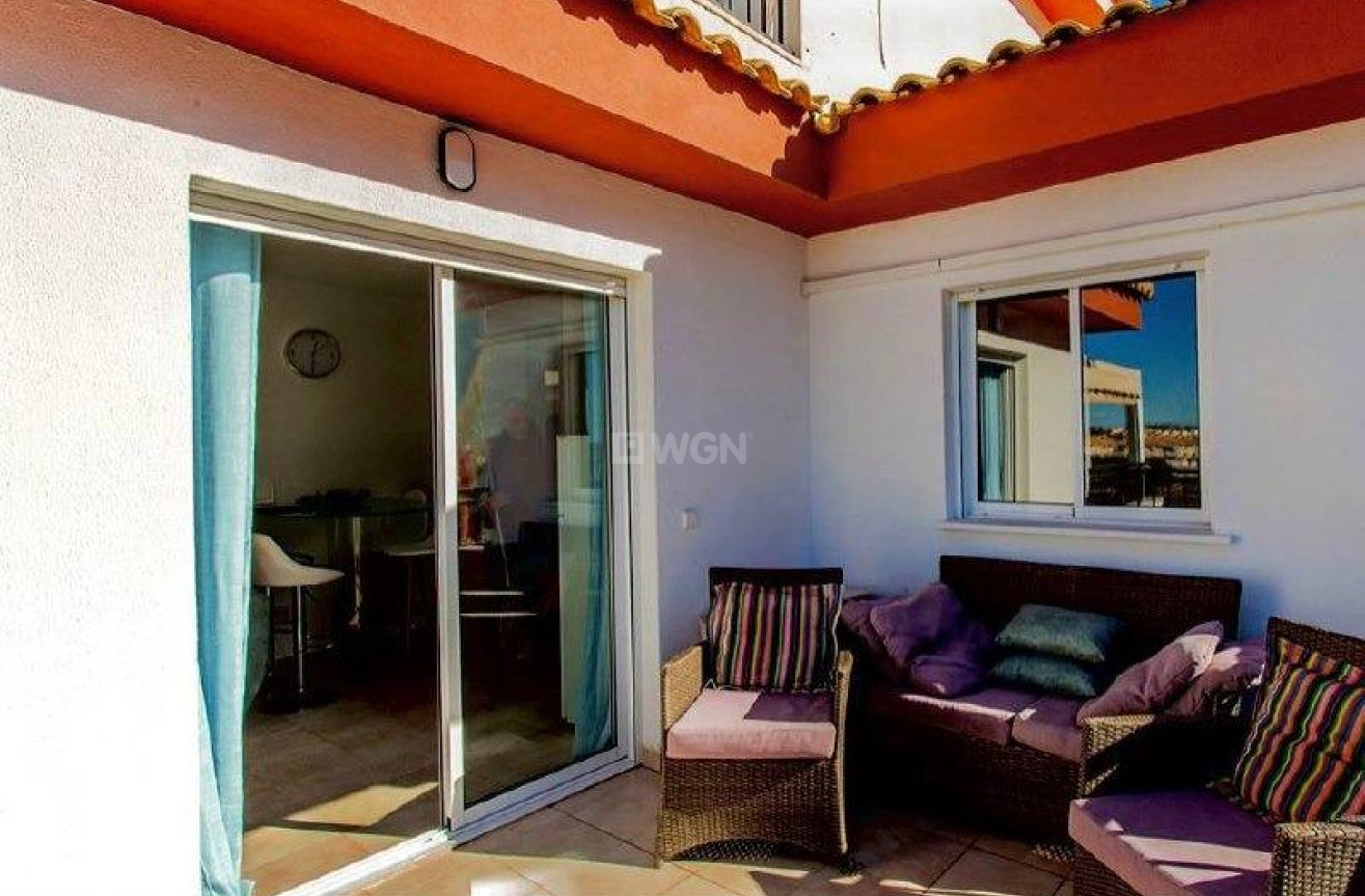 Odsprzedaż - Mieszkanie w bloku - Torrevieja - Aguas Nuevas 2