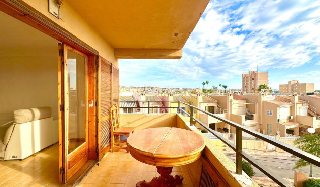 Resale - Apartment / flat - Torrevieja - aguas nuevas
