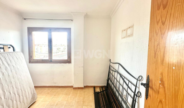 Resale - Apartment / flat - Torrevieja - aguas nuevas