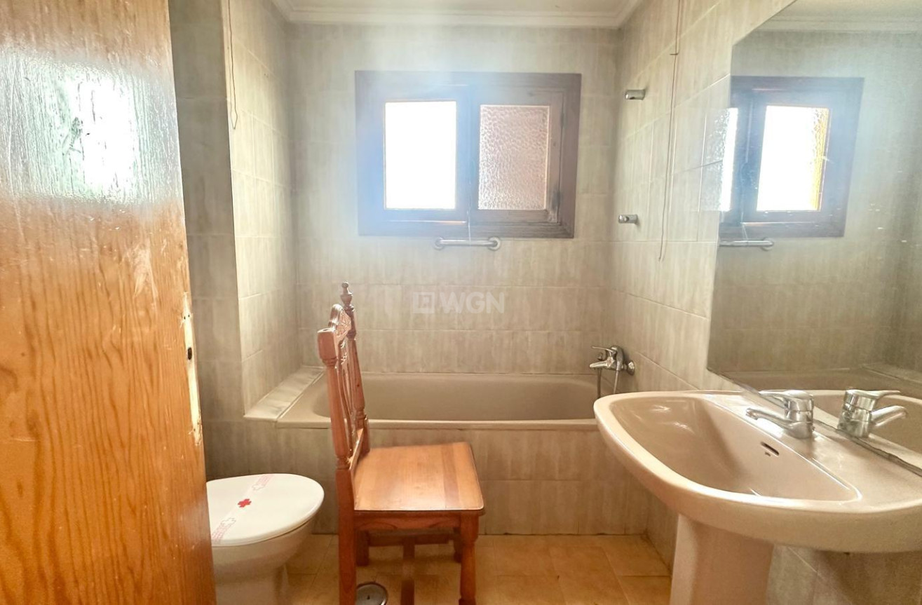 Resale - Apartment / flat - Torrevieja - aguas nuevas