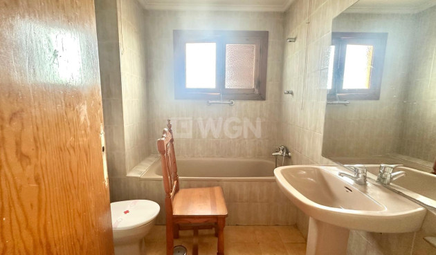 Resale - Apartment / flat - Torrevieja - aguas nuevas