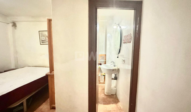 Odsprzedaż - Mieszkanie w bloku - Torrevieja - Playa del Cura