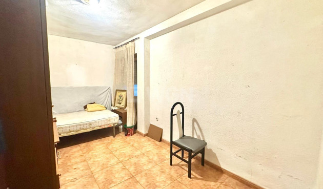 Odsprzedaż - Mieszkanie w bloku - Torrevieja - Playa del Cura