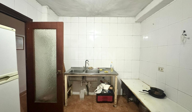 Odsprzedaż - Mieszkanie w bloku - Torrevieja - Playa del Cura