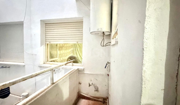 Odsprzedaż - Mieszkanie w bloku - Torrevieja - Playa del Cura