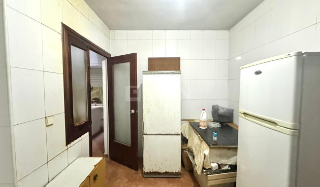 Odsprzedaż - Mieszkanie w bloku - Torrevieja - Playa del Cura