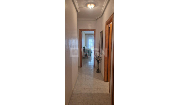 Resale - Apartment / flat - Torrevieja - La Mata