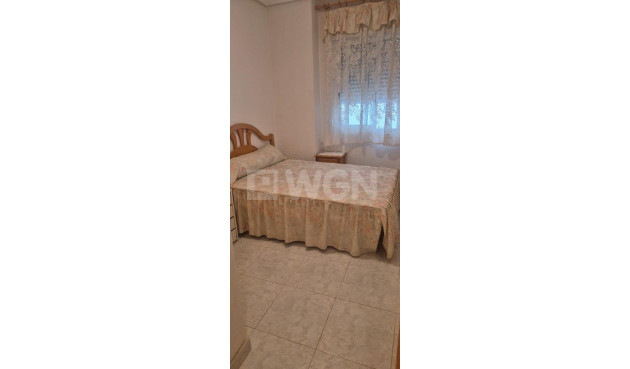 Resale - Apartment / flat - Torrevieja - La Mata
