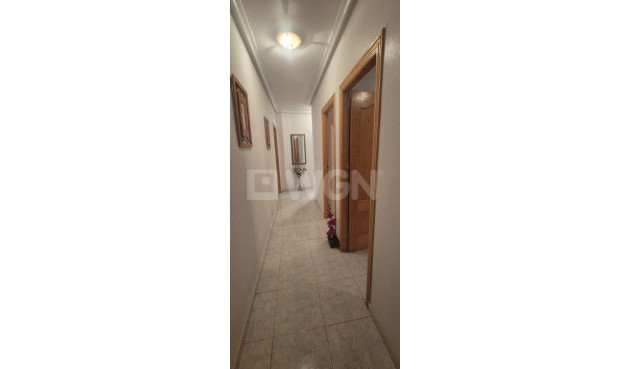 Resale - Apartment / flat - Torrevieja - La Mata