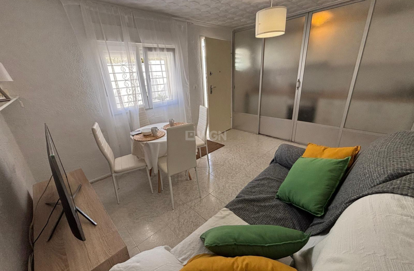 Wiederverkauf - Bungalow - Torrevieja - La Siesta - El Salado - Torreta