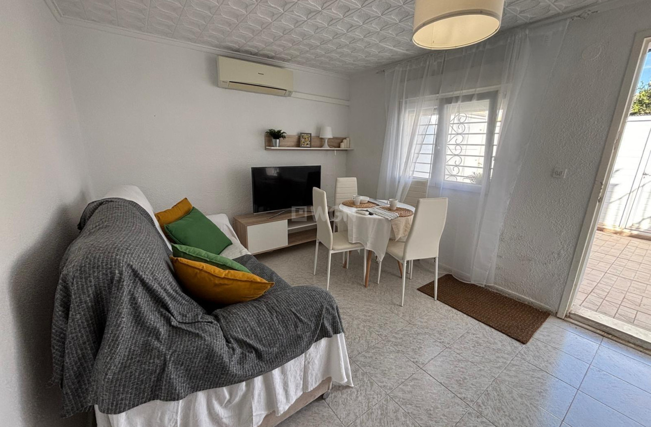 Wiederverkauf - Bungalow - Torrevieja - La Siesta - El Salado - Torreta