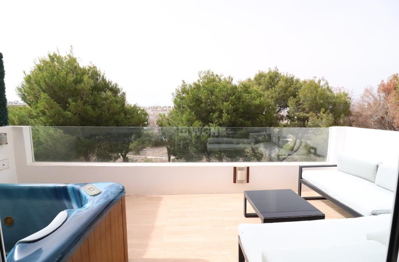 Resale - Villa - Orihuela Costa - Costa Blanca