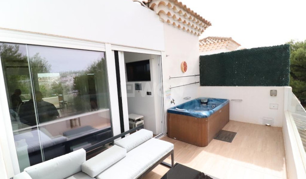 Resale - Villa - Orihuela Costa - Costa Blanca