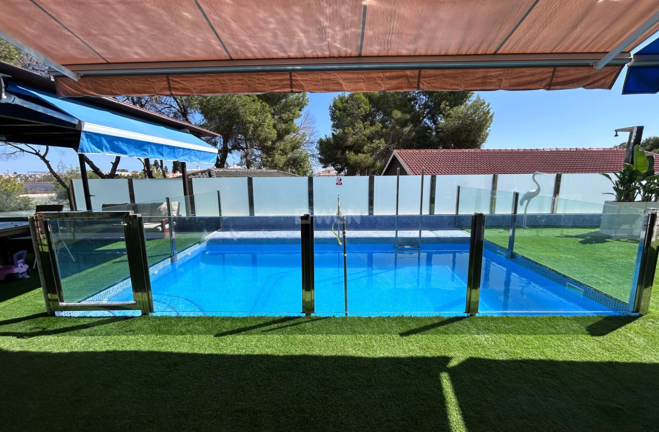Resale - Villa - Orihuela Costa - Costa Blanca