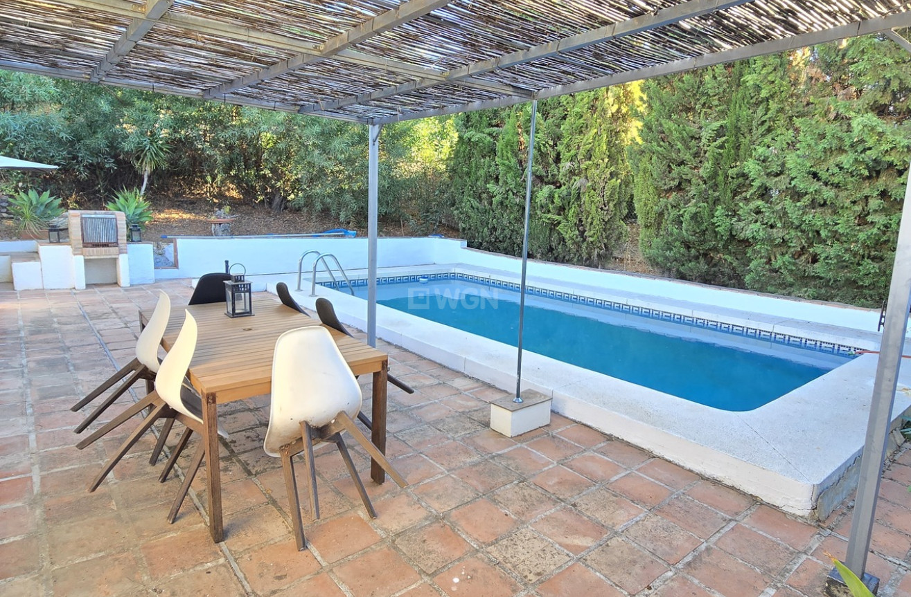 Resale - Villa - Vinuela - Inland
