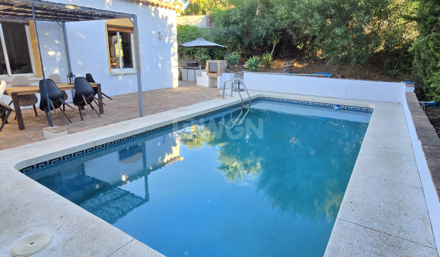 Resale - Villa - Vinuela - Inland