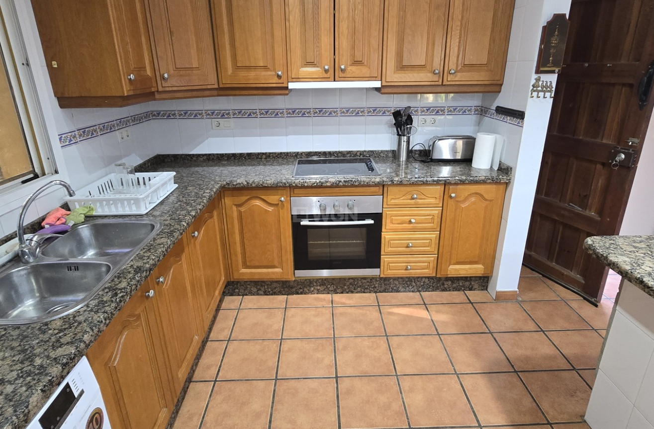 Resale - Villa - Vinuela - Inland