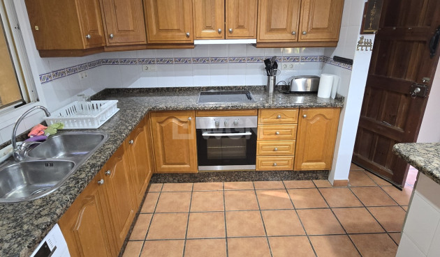 Resale - Villa - Vinuela - Inland