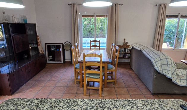 Resale - Villa - Vinuela - Inland