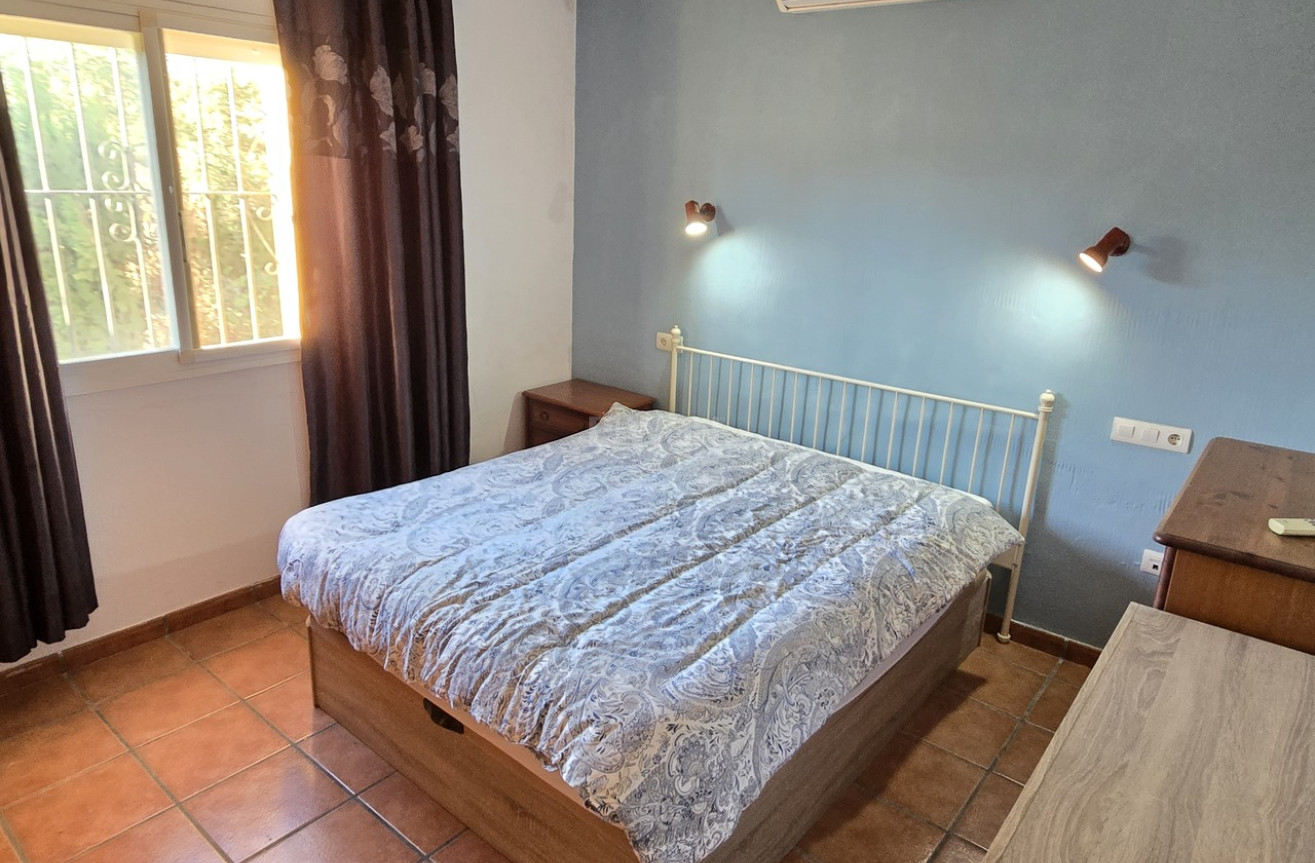 Resale - Villa - Vinuela - Inland