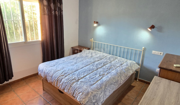 Resale - Villa - Vinuela - Inland