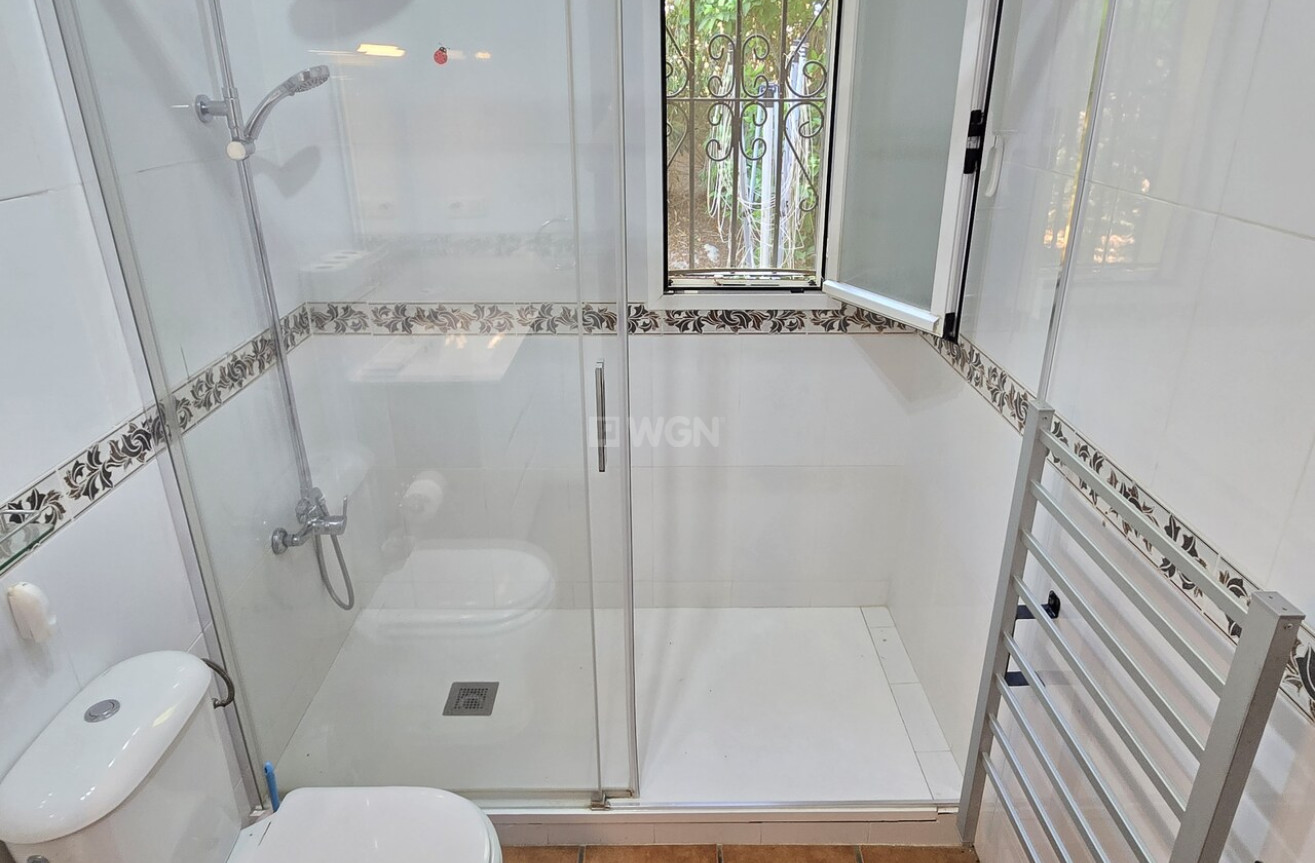 Resale - Villa - Vinuela - Inland