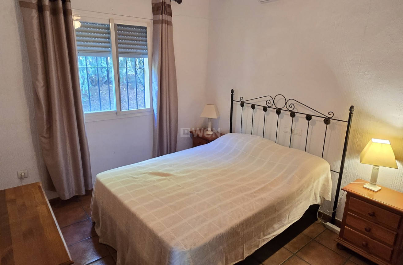 Resale - Villa - Vinuela - Inland