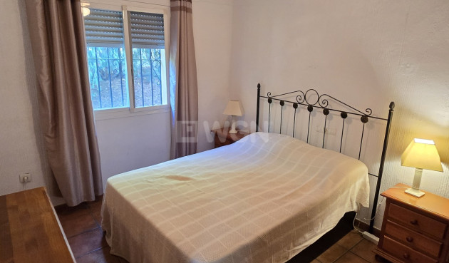 Resale - Villa - Vinuela - Inland