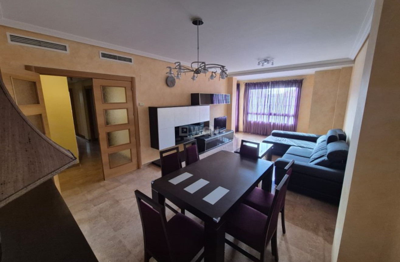 Odsprzedaż - Mieszkanie w bloku - Crevillent - Inland