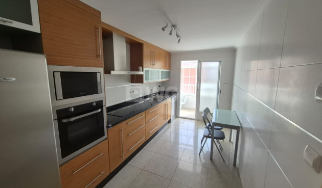 Odsprzedaż - Mieszkanie w bloku - Crevillent - Inland