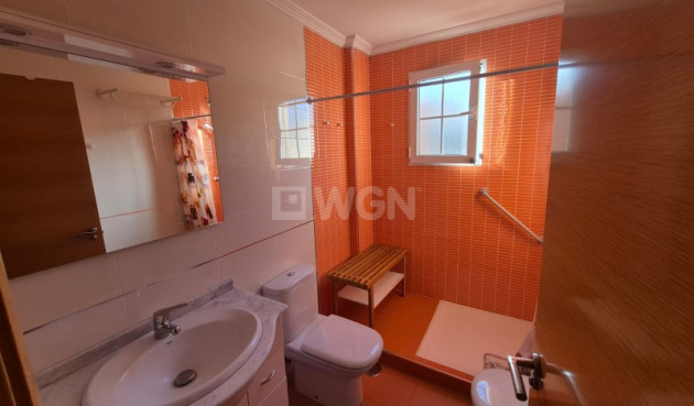 Odsprzedaż - Mieszkanie w bloku - Crevillent - Inland