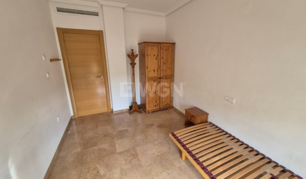 Odsprzedaż - Mieszkanie w bloku - Crevillent - Inland