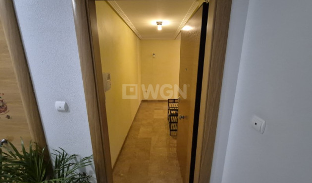 Odsprzedaż - Mieszkanie w bloku - Crevillent - Inland