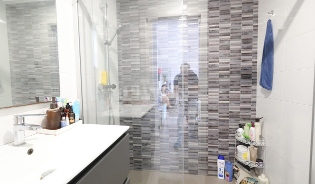 Resale - Bungalow - Pilar de la Horadada - Costa Blanca