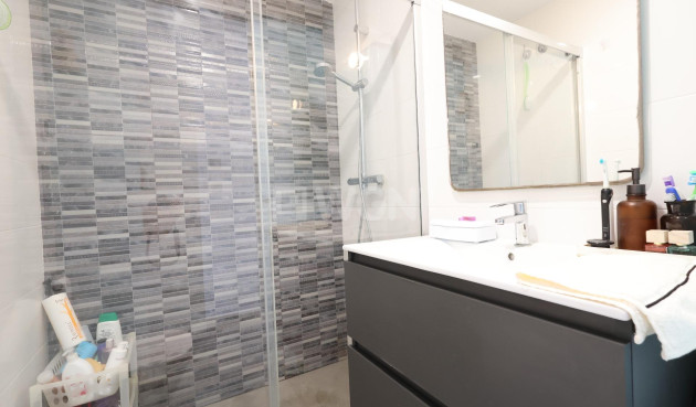 Resale - Bungalow - Pilar de la Horadada - Costa Blanca