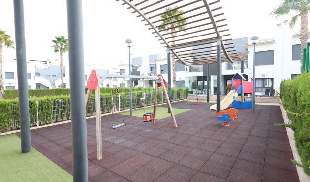 Resale - Bungalow - Pilar de la Horadada - Costa Blanca