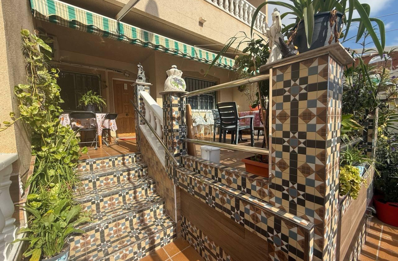 Odsprzedaż - Mieszkanie w bloku - San Pedro del Pinatar - -  -