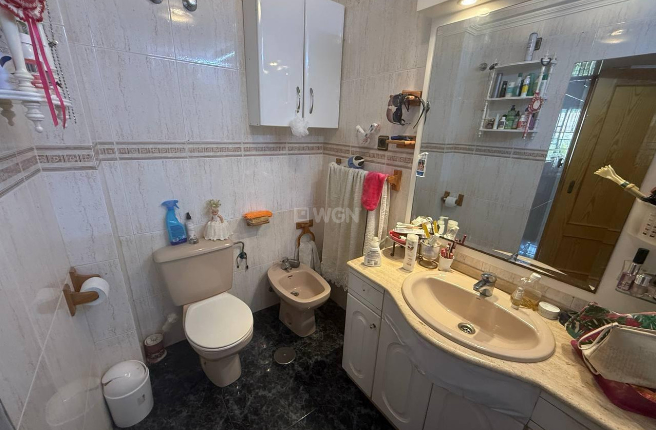 Odsprzedaż - Mieszkanie w bloku - San Pedro del Pinatar - -  -