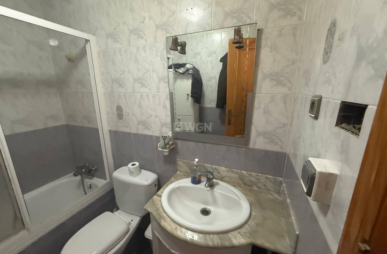 Odsprzedaż - Mieszkanie w bloku - San Pedro del Pinatar - -  -