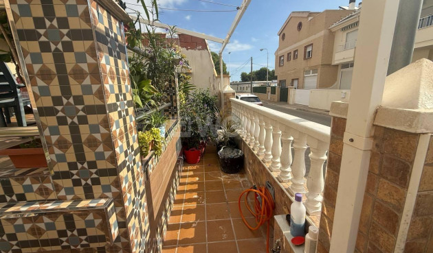 Odsprzedaż - Mieszkanie w bloku - San Pedro del Pinatar - -  -