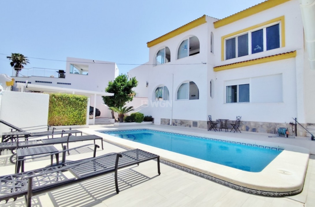 Reventa - Villa - San Miguel de Salinas - Inland