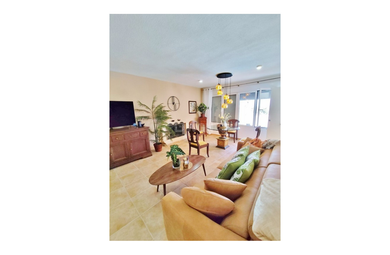 Reventa - Villa - San Miguel de Salinas - Inland