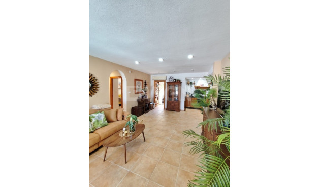 Reventa - Villa - San Miguel de Salinas - Inland