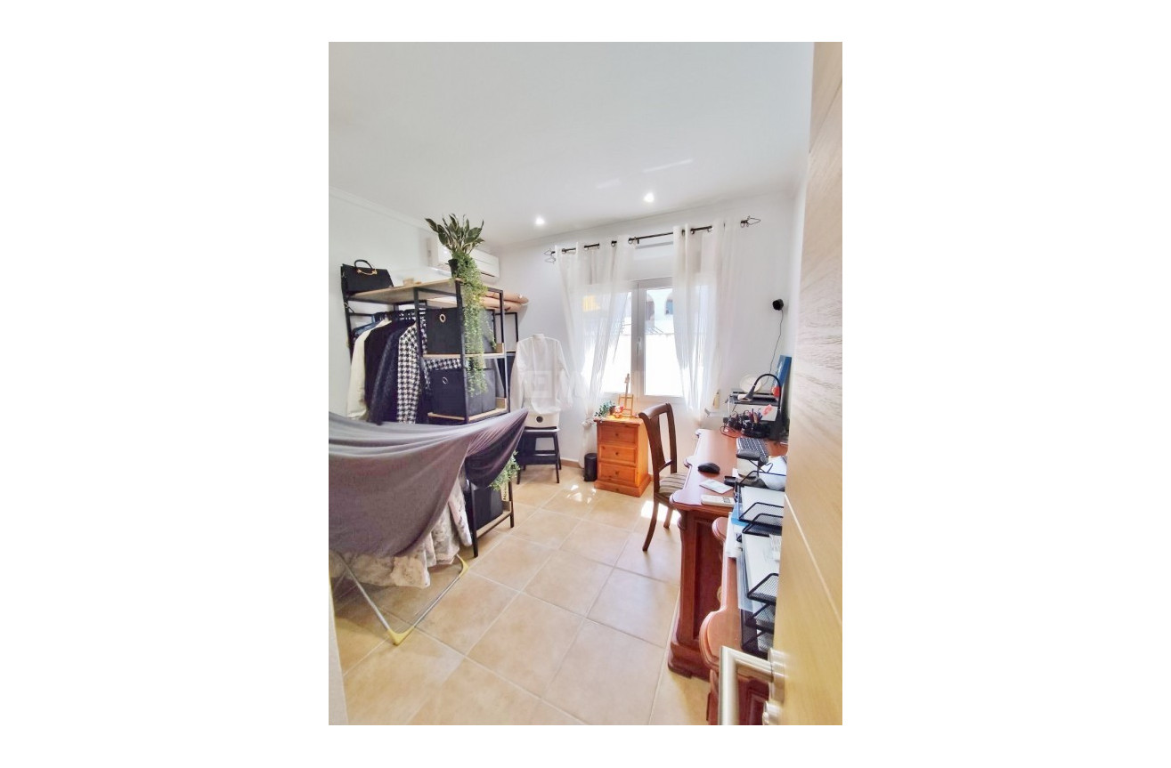 Reventa - Villa - San Miguel de Salinas - Inland