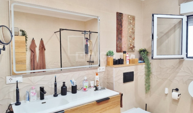 Reventa - Villa - San Miguel de Salinas - Inland